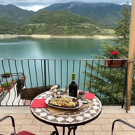 B&B La Casetta Sul Lago Colle di Tora Kültér fotó