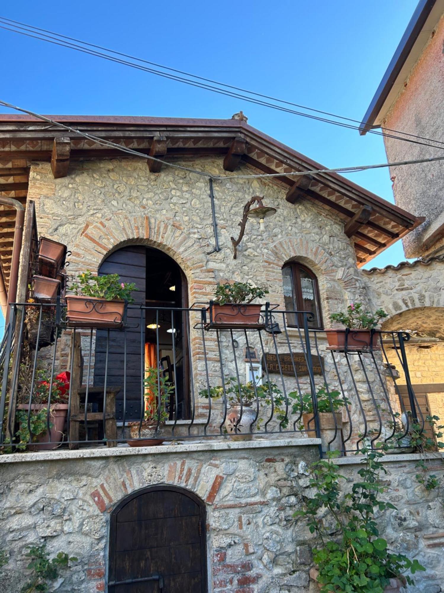 B&B La Casetta Sul Lago Colle di Tora Kültér fotó
