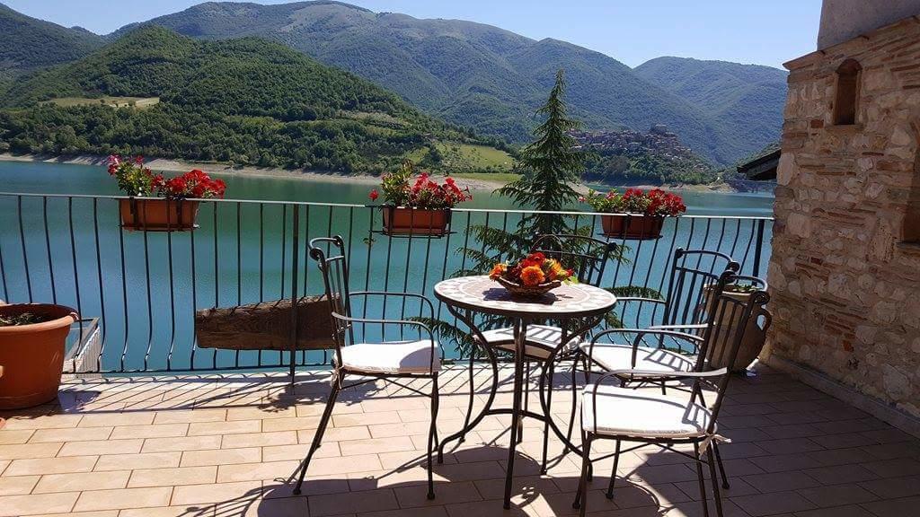 B&B La Casetta Sul Lago Colle di Tora Kültér fotó